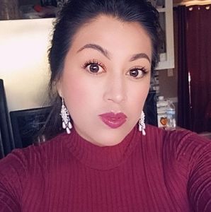 Meet your Posher, Romy